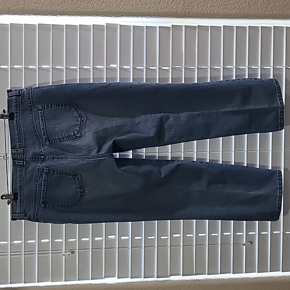 Gloria Vanderbilt Amanda Jean Size PETITE 14 Short - Picture 7 of 10